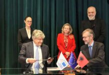 Transizione verde e digitale, c’è Intesa in Albania su 20 milioni di euro