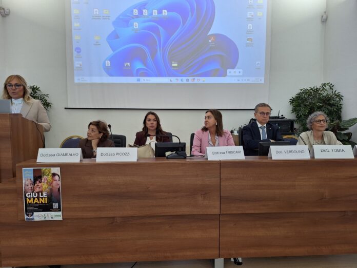corso donne vittime di violenza vanno in farmacia