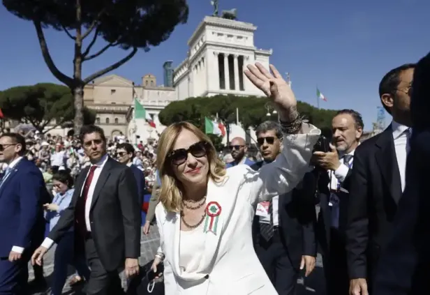 giorgia-meloni-di
