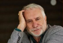 “Se mi chiedessero di scrivere una lettera ad una bambina che sta per nascere lo farei così