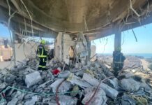 NUOVI ATTACCHI USA CONTRO SITI COSTIERI IN IRAN. L’IRAN RISPONDE ATTACCANDO BASI USA IN KUWAIT E BAHRAIN