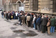 Sempre più famiglie e lavoratori poveri. Mai così tanti assistiti dalla Caritas