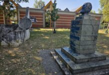 Gravissimo atto vandalico contro il busto dedicato a Karl Marx: il Comune presenterà denuncia