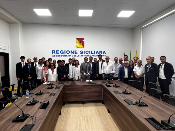 Tamajo e rappresentanti delle categorie produttive nelal riunione sulla missione a New York