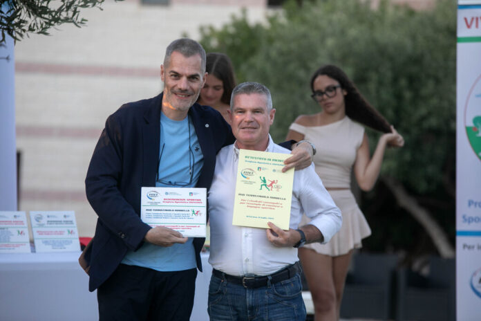 a sx il presidente FITeT Sardegna Carrucciu con il consigliere Ganau (Nonsolofoto Cagliari)