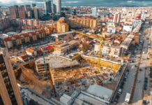 Albania, l’imposta sulle infrastrutture misura il nuovo boom edilizio