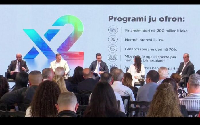 conferenza stampa raddoppia la tua impresa