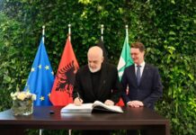 Rama dalla Germania: “Sazan, lo Stato albanese resta proprietario dell’Isola e parteciperà all’investimento turistico”