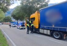 Denunciato per resistenza a pubblico ufficiale un autista di Tir fermato dalla polizia locale