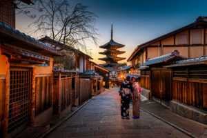 I-Viaggi-di-Giorgio-Giappone-Kyoto-BB-h10-300x200