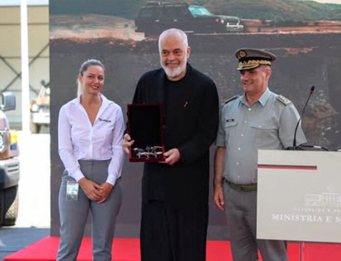edi Rama Arjeta puca