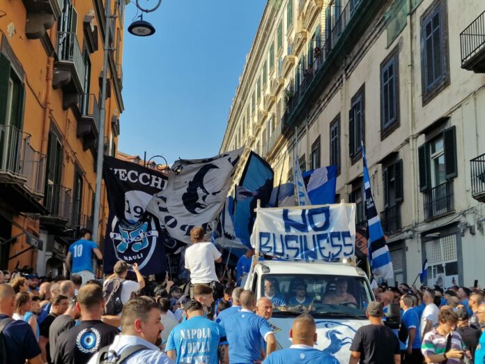 processione-napoli-2-1-1536x1152