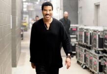 Lionel Richie ricoverato in terapia intensiva dopo un malore sul palco: “Sospetta disidratazione”