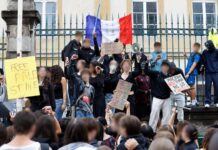 Francia: scontri studenti-polizia, feriti 40 presidi. Darmanin: “I danni li paghino i genitori”